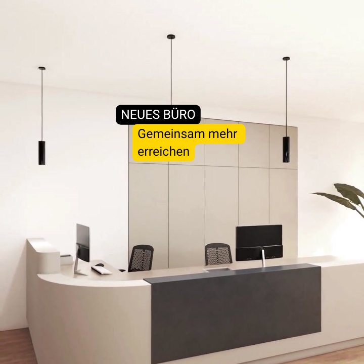 Modernes neues Büro mit Aufschrift gemeinsam mehr erreichen